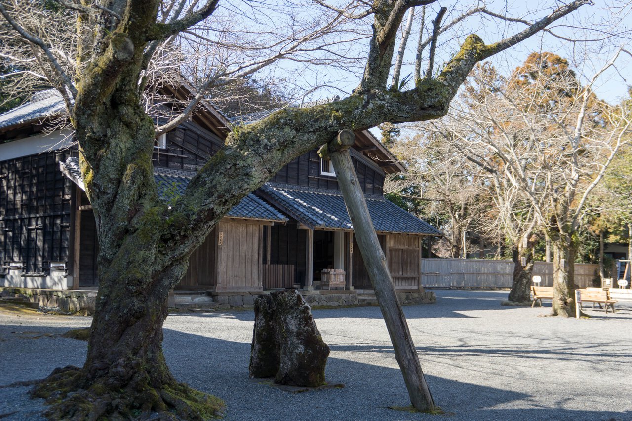 🏯 에가와테이(江川邸) (니라야마 관청 터)